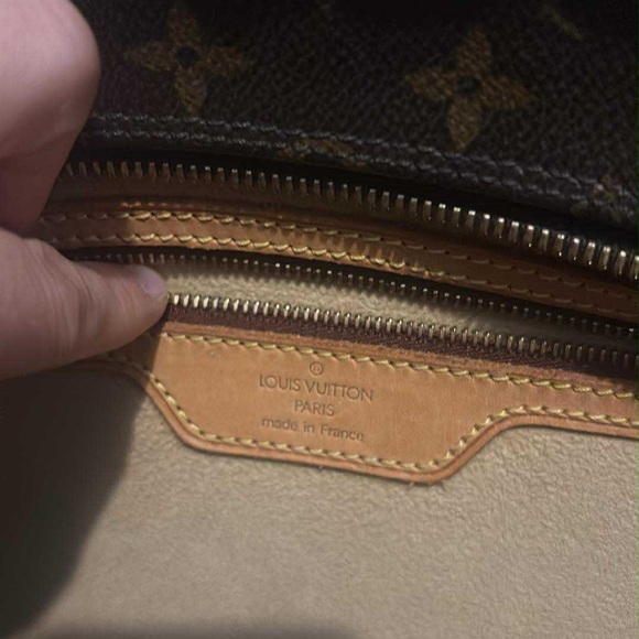 Louis Vuitton Brown and Tan Monogram Pouch - Picture 7 of 11